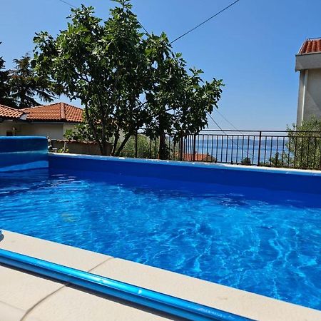Apartments With Swimming Pool 9X4M Селце Екстер'єр фото
