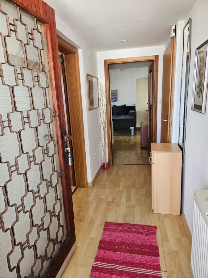 Apartments With Swimming Pool 9X4M Селце Екстер'єр фото